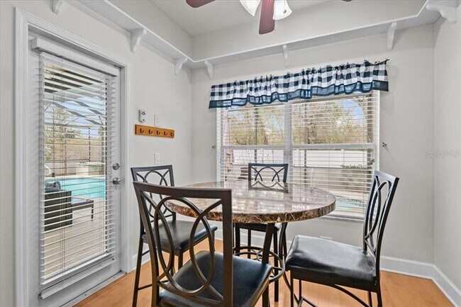 Building Photo - 15604 Durango Cir