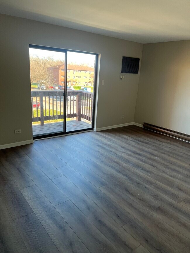 Building Photo - 1110 Cedar St