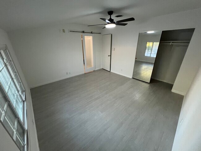 Building Photo - 215 Rancho Vista Dr