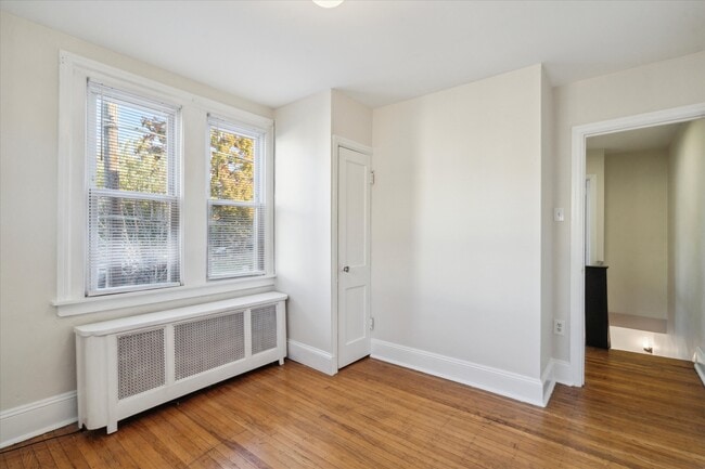 Building Photo - 1730 Memphis St