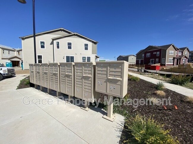 Building Photo - 389 Rodden Dr