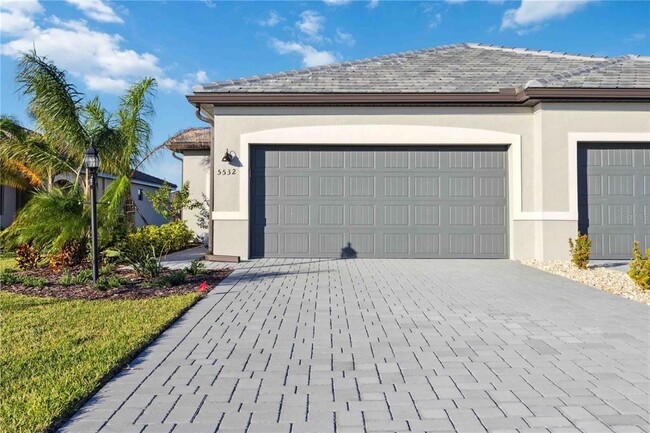 Building Photo - 5532 Sapphire Stone Cv