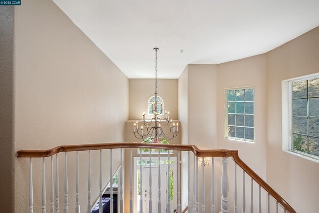 Building Photo - 20 Oak Crest Ln