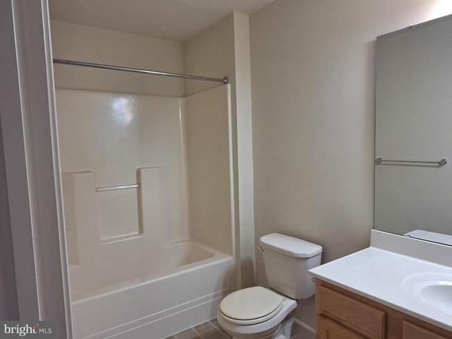 Building Photo - 283 Fieldstone Ct