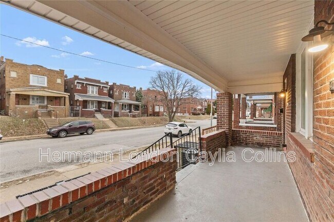 Building Photo - 4040 Shreve Ave
