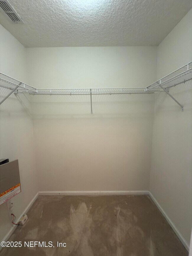 Building Photo - 1324 Wekiva Way