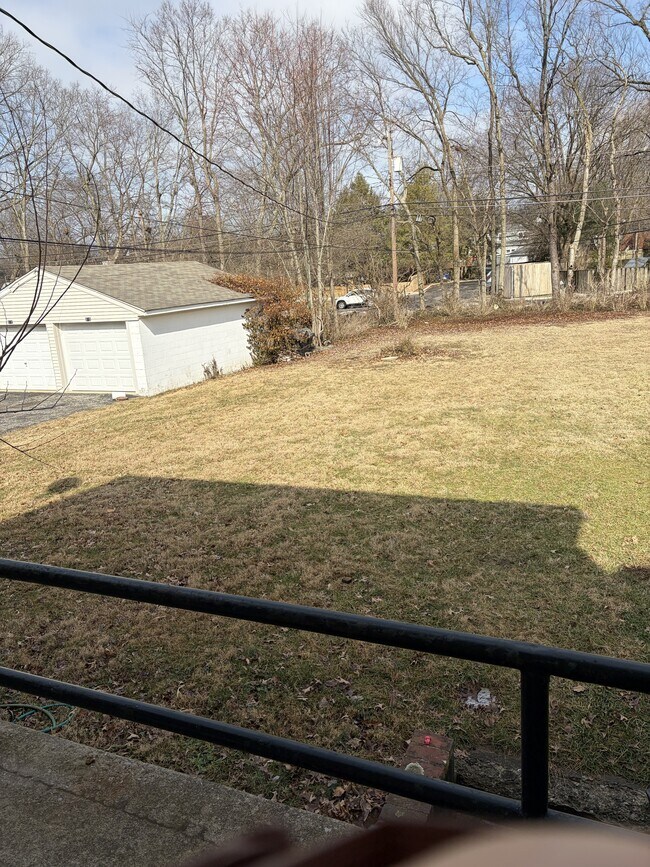 Building Photo - 125 Greenbriar Rd