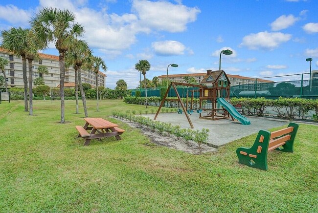 Building Photo - 2687 N Ocean Blvd