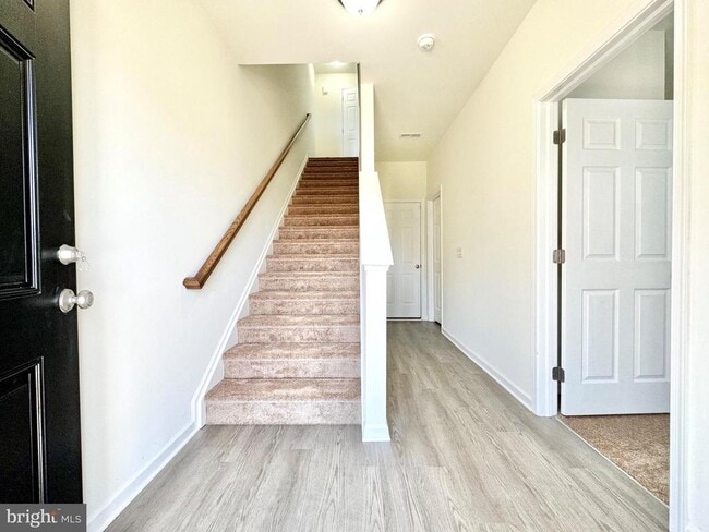 Building Photo - 43 Tyndall Trl
