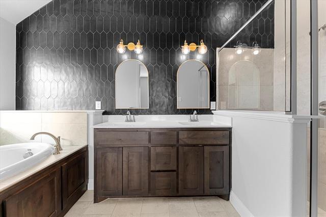 Building Photo - 6320 Starr Dr.