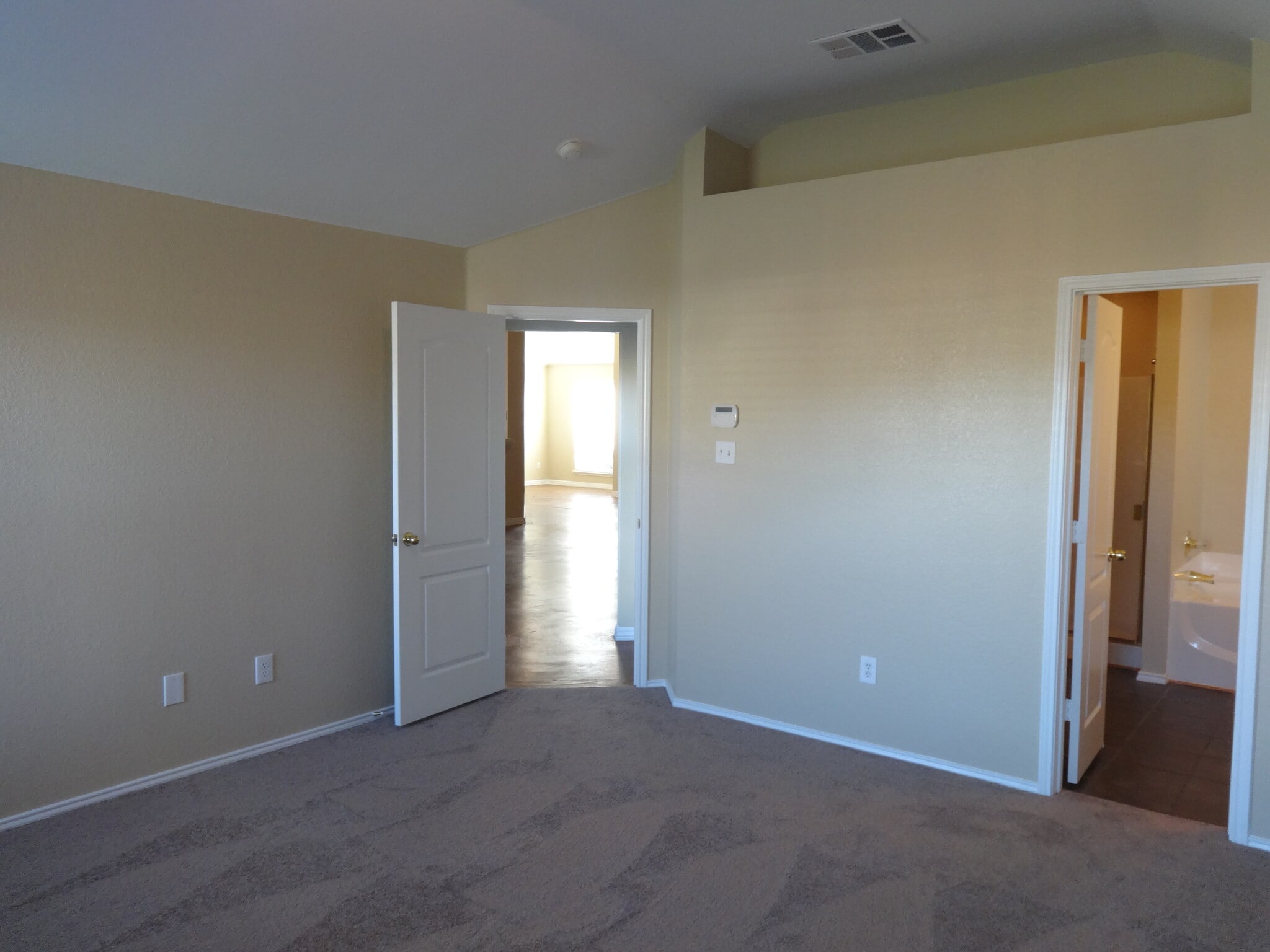 Building Photo - 1205 Rio Bravo Dr
