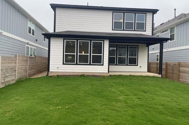 Building Photo - 304 Harbors Ln