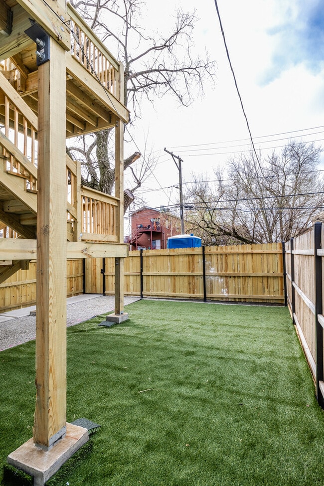 Building Photo - 3111 W Polk St