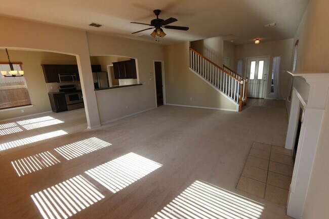 Building Photo - 25522 Echo Springs