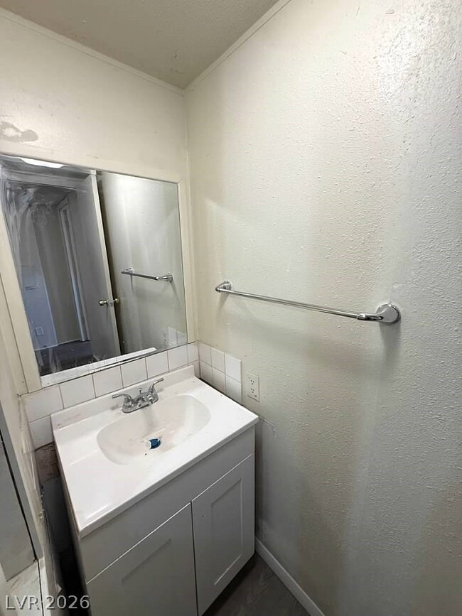 Building Photo - 5051 Sitka Ln