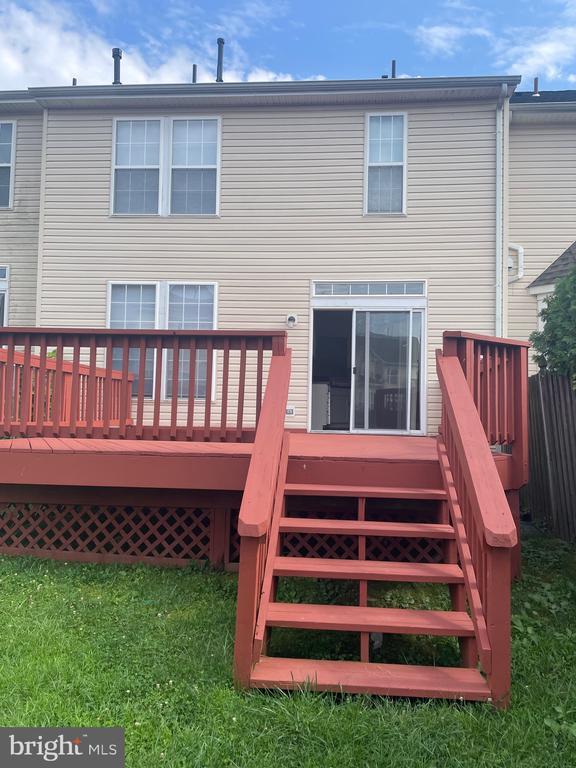 Building Photo - 5 Bridle Ct