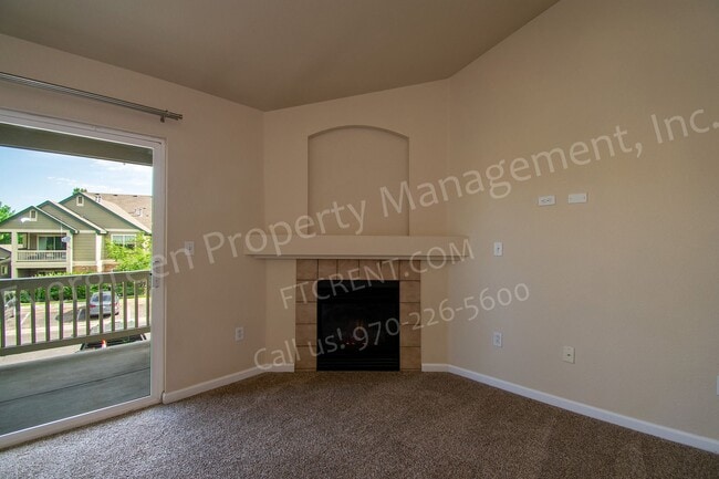 Building Photo - 5225 White Willow Dr