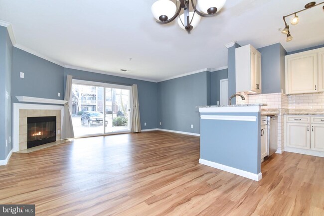 Building Photo - 20301 Beechwood Terrace