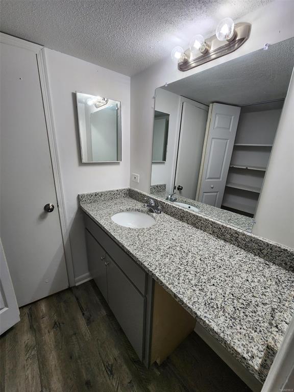 Building Photo - 4 Howard St