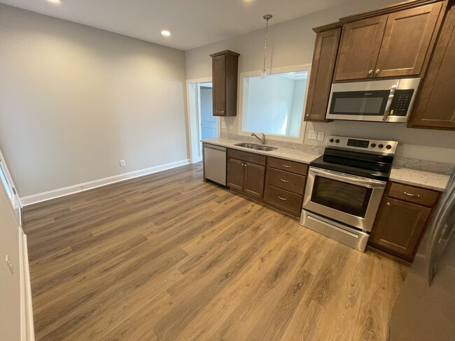 Building Photo - 3900 Junipine Ct
