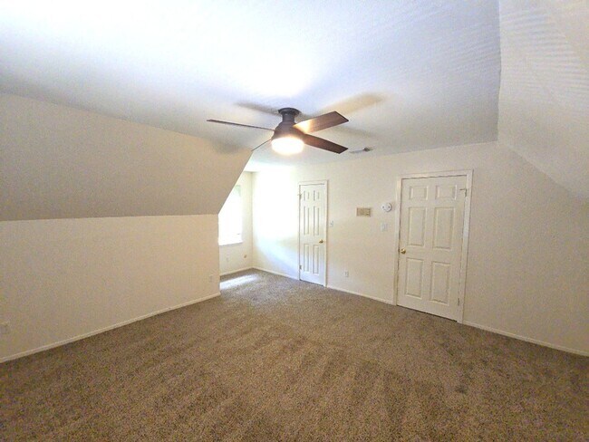 Building Photo - 12702 Ravensway Dr