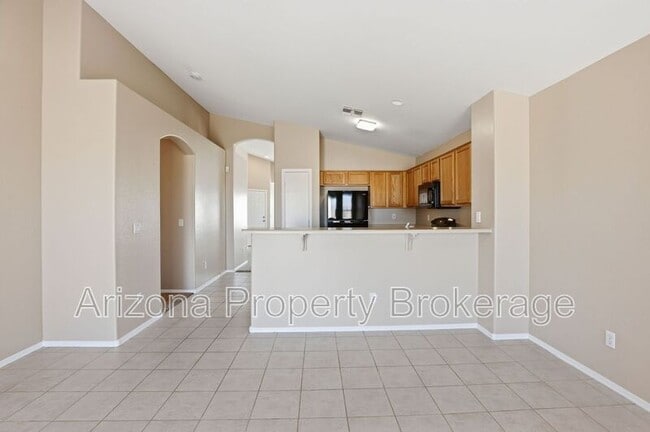 Building Photo - 8118 N 112th Ave