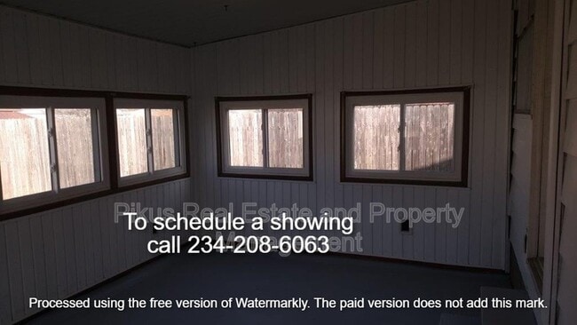 Building Photo - 1017 Niles St SW