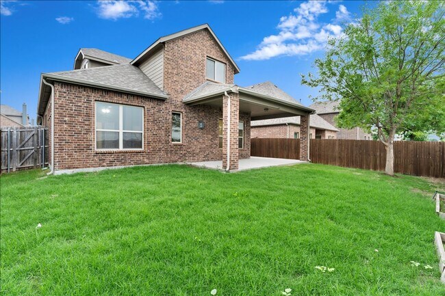 Building Photo - Ready for Immediate Move-In!  4 Bed 3 Bath Renovated 2605 SQFT House in Reserves at Westridge
