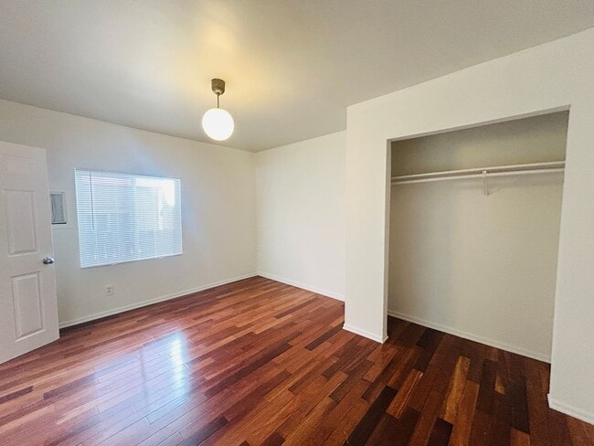 Building Photo - 1400SilverLakeBlvd