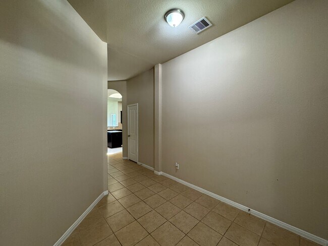Building Photo - 19038 W Windhaven Terrace Trail