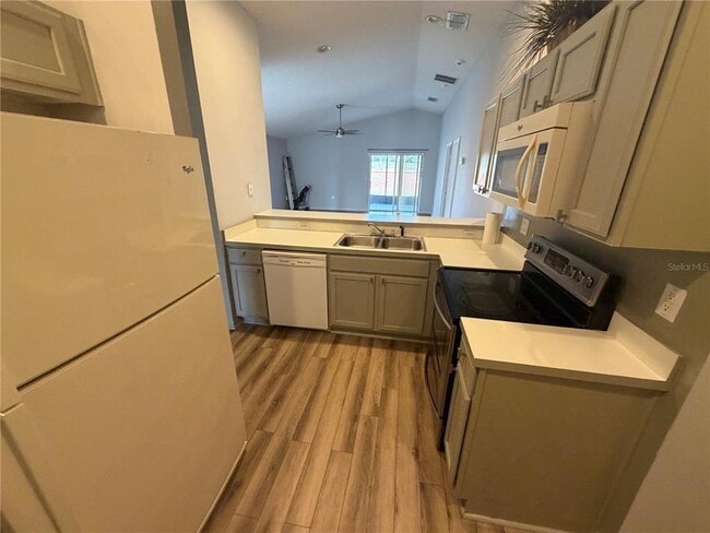 Building Photo - 15187 Harrowgate Way