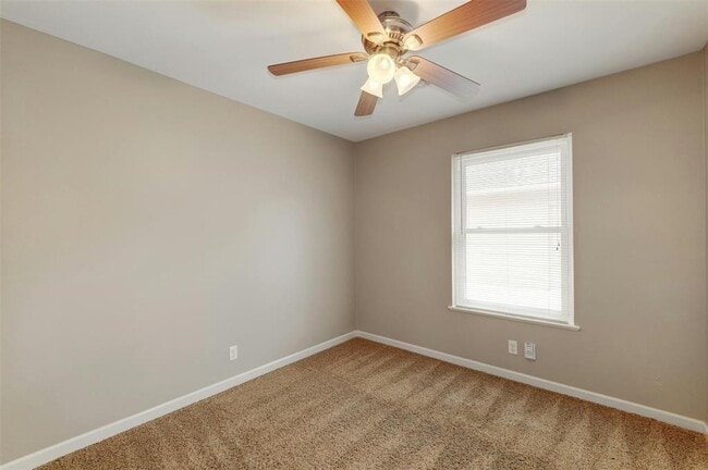 Building Photo - 8301 Franwood Ln