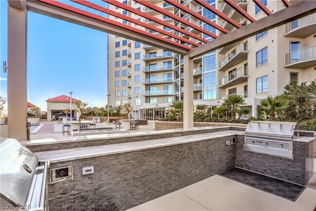 Building Photo - 200 W Sahara Ave