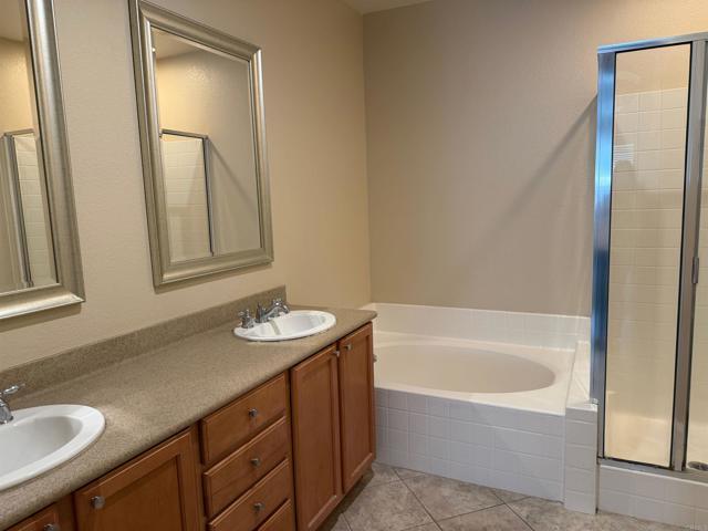 Building Photo - 1342 Sky Ridge Ct