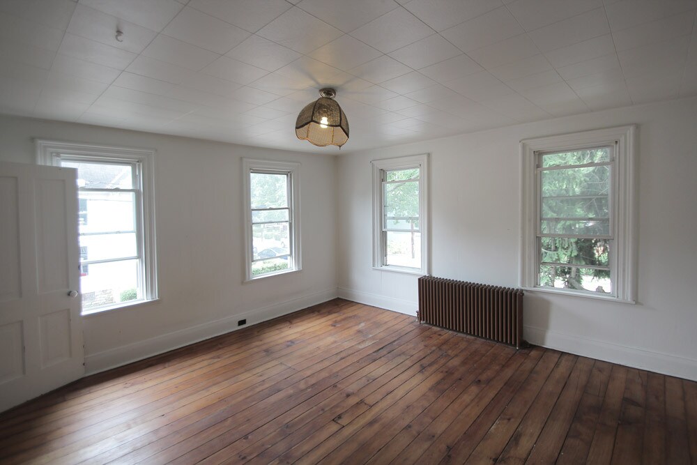 Building Photo - 331 Franklin Ave