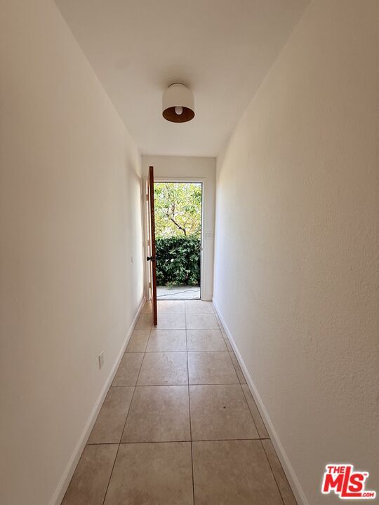 Building Photo - 1031 Coronado Ter