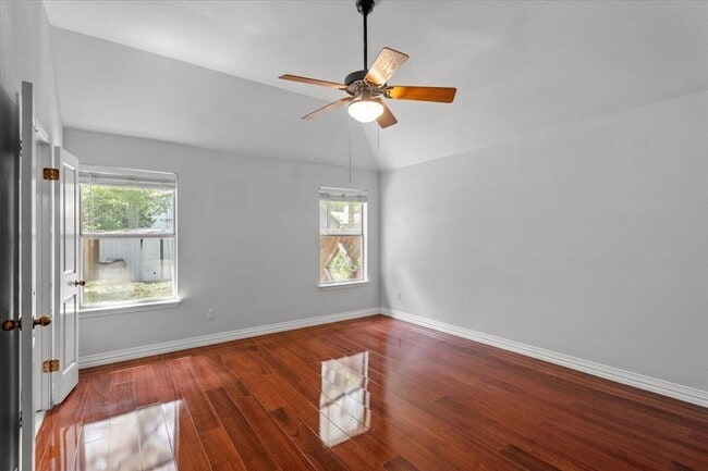 Building Photo - 10000 Brantley Bend