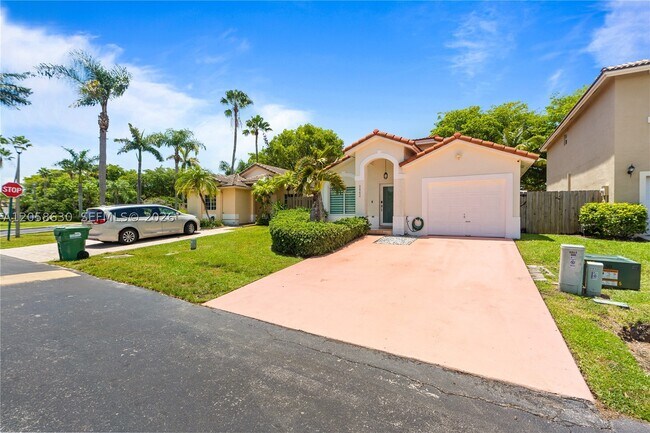 Building Photo - 8842 SW 215th Ln