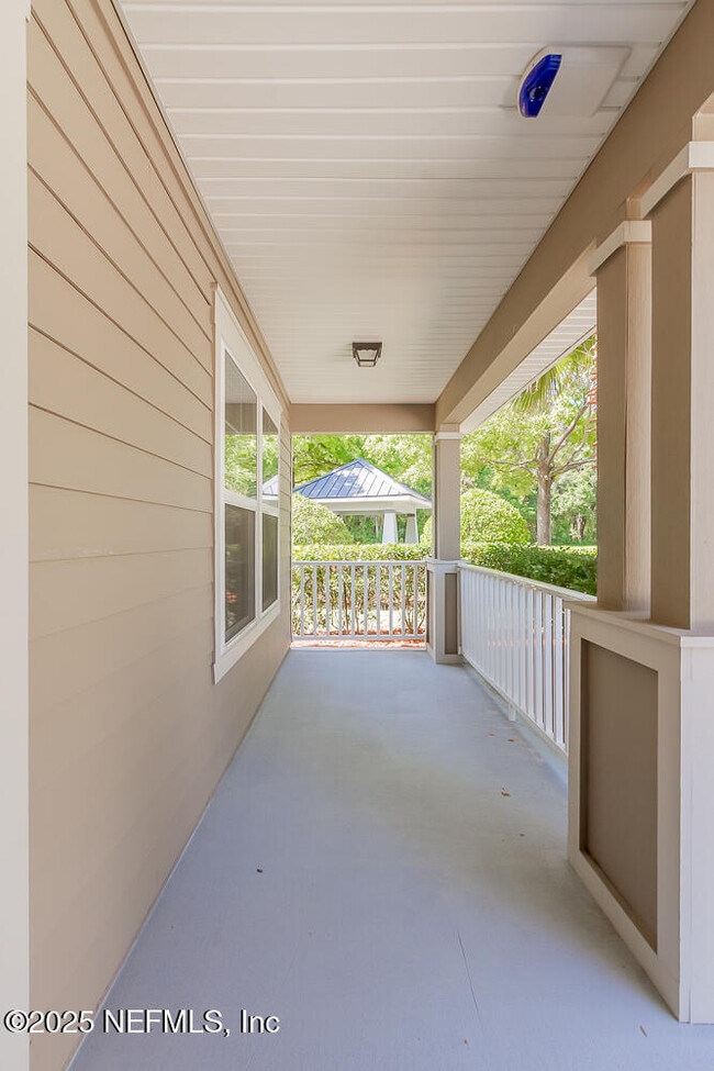 Building Photo - 16326 Hunters Hollow Trail