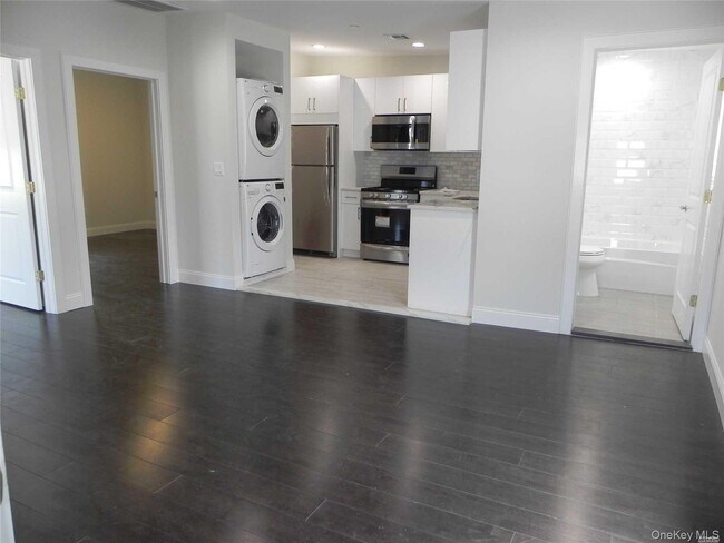 Building Photo - 3 Bryant Ave