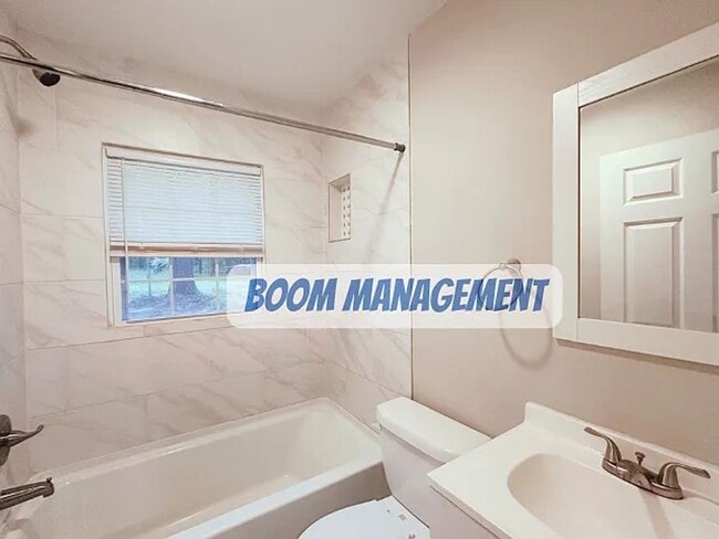 Building Photo - 185 Lawndale Ave