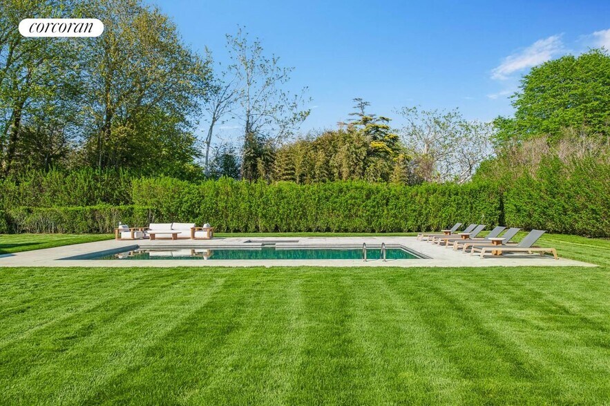 Building Photo - 25 Jobs Ln