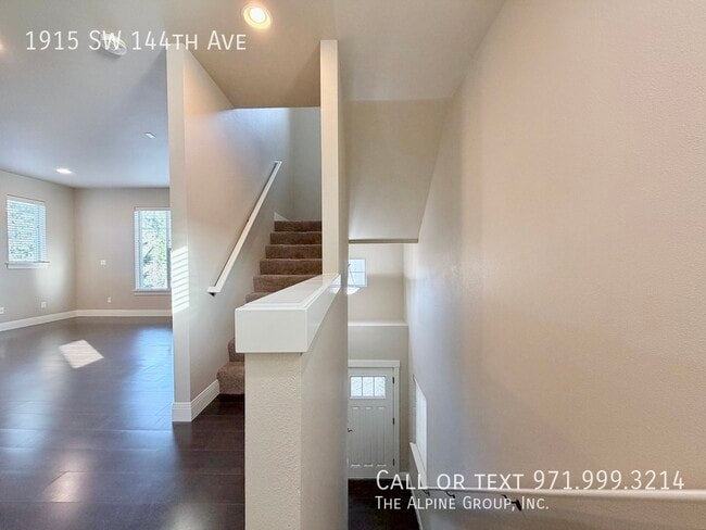 Building Photo - 1915 SW 144th Ave