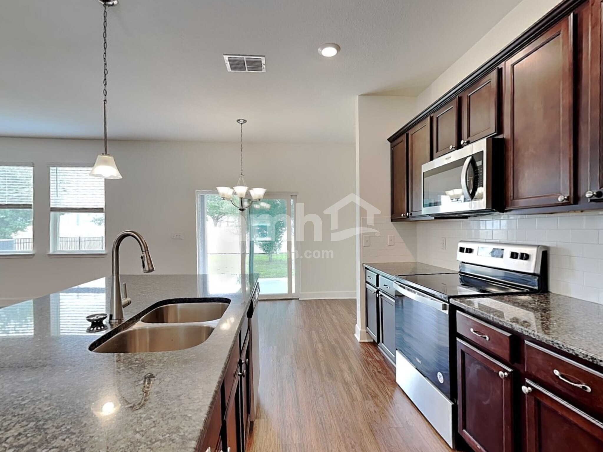 Building Photo - 919 Walden Pond Dr