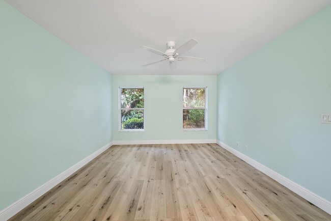 Building Photo - 10808 SE Sea Pines Cir