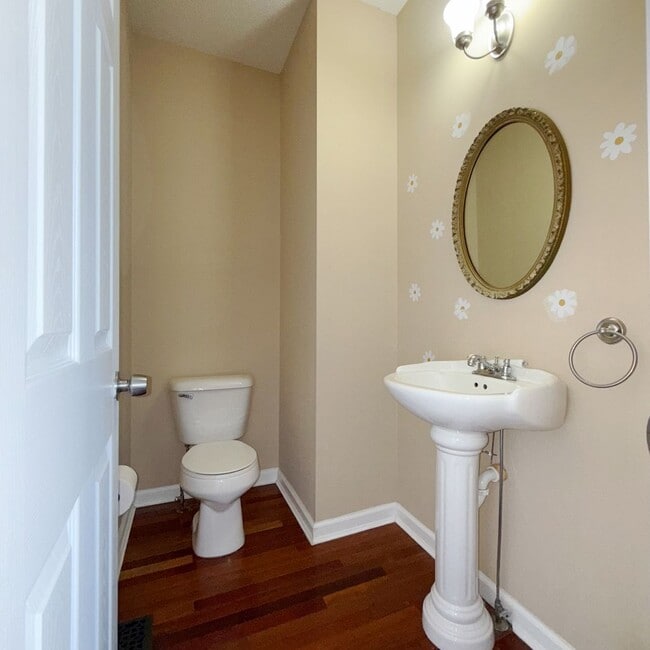 Building Photo - 3306 Domain St