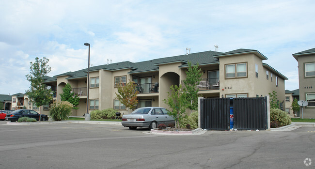 Charter Pointe Apartments - 9112 W Brogan Dr Boise ID 83709 | Apartment