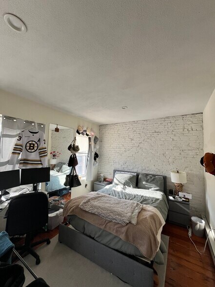 Unit 4 - 35 Cooper St