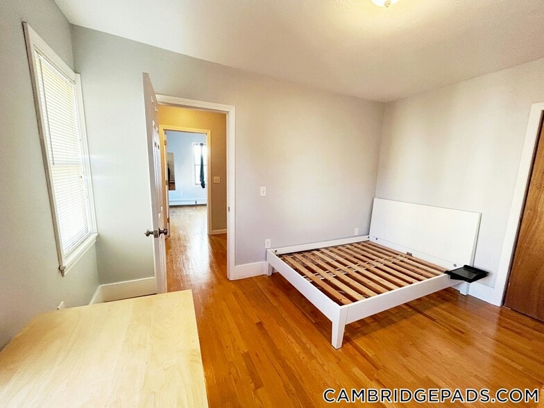 Building Photo - 40 Plymouth St