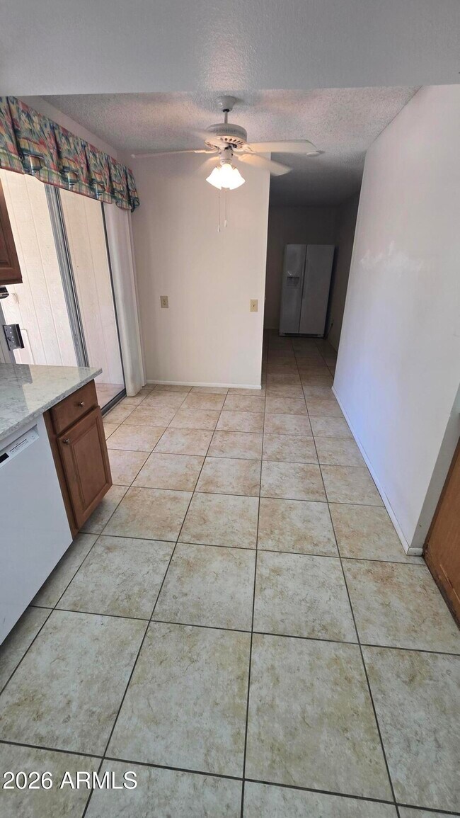 Building Photo - 9839 W Cedar Dr